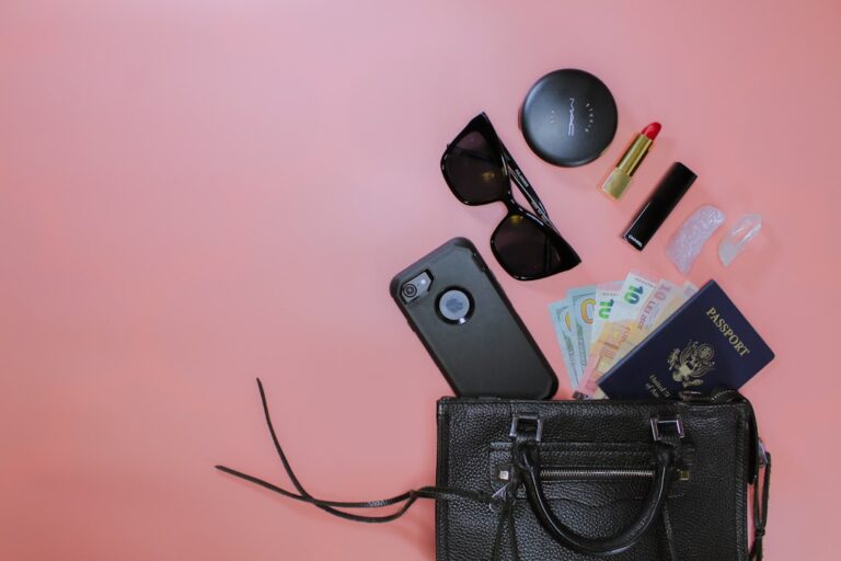 Travel Smart: Top Tips for Booking Your Next Getaway with Wandernesthome
